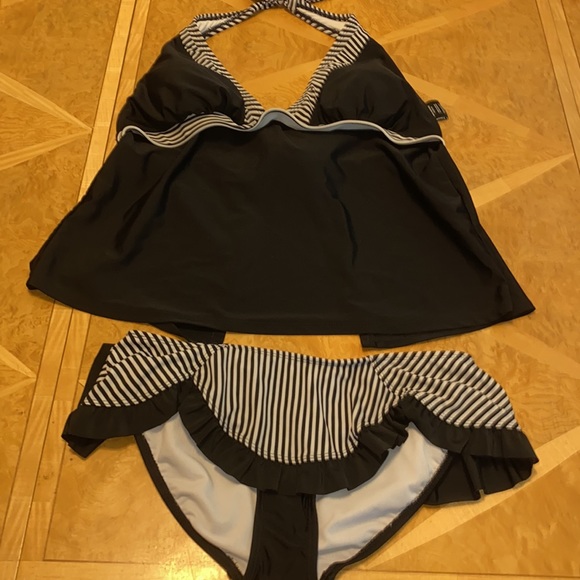 George 2 Piece Swim Suit Top XL 16/18 Bottom Size S/M New - Picture 8 of 8